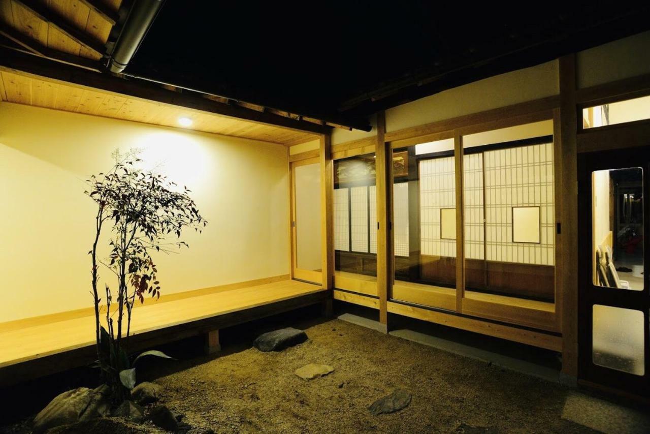 北房まちの駅 ゲストハウス Maniwa Esterno foto